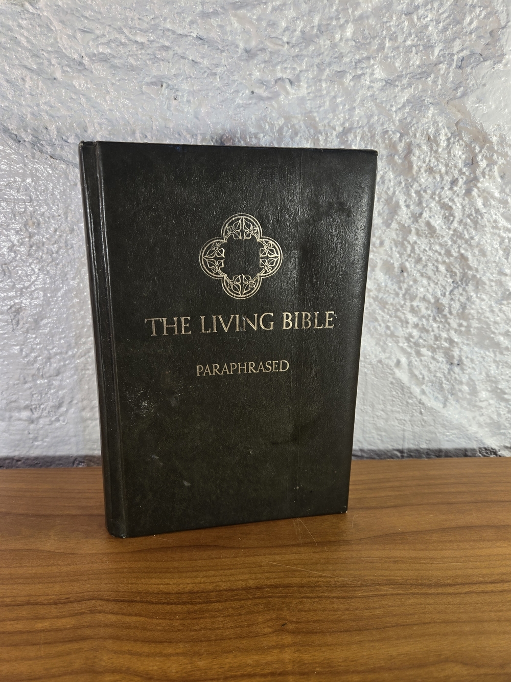 The Living Bible Paraphrased 1971 Tyndale House Vintage Green Hardcover Edition